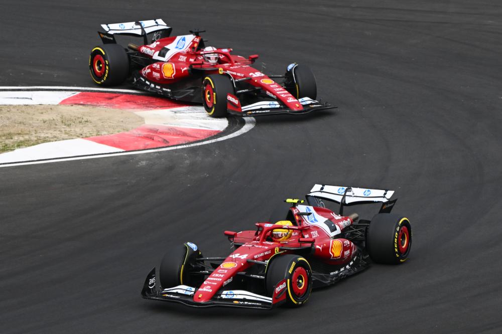 萨里：很遗憾执教切尔西一年就离开 希望回英超.